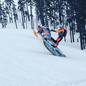 Meet your Posher, Axel